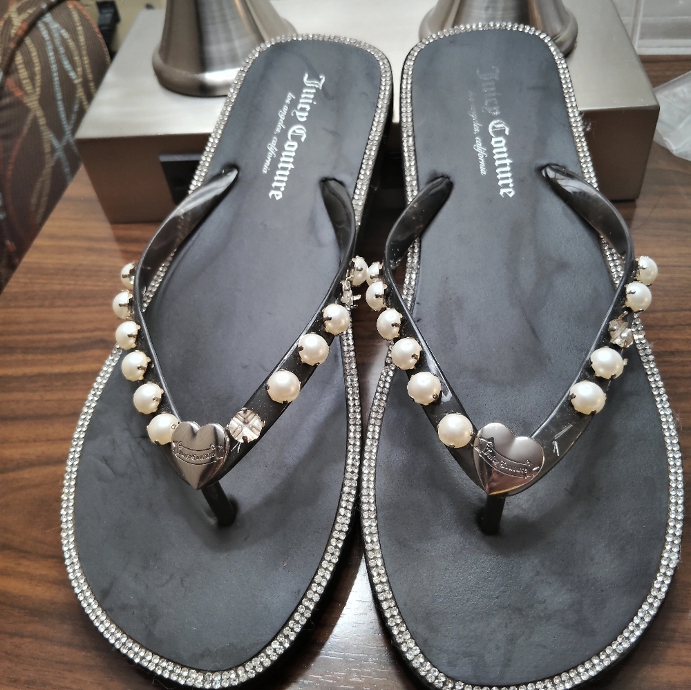 Juicy Couture Black Sandals with Pearl and Silver Accents Size 8